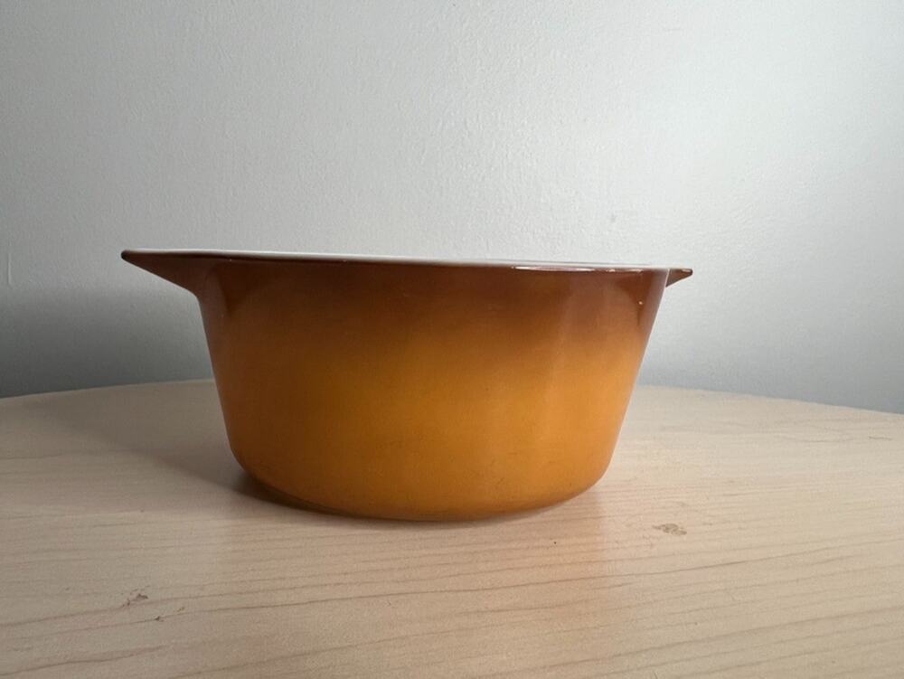 Pyrex Old Orchard 1.5 Quart Round Cinderella Casserole Orange Brown 474-B No Lid